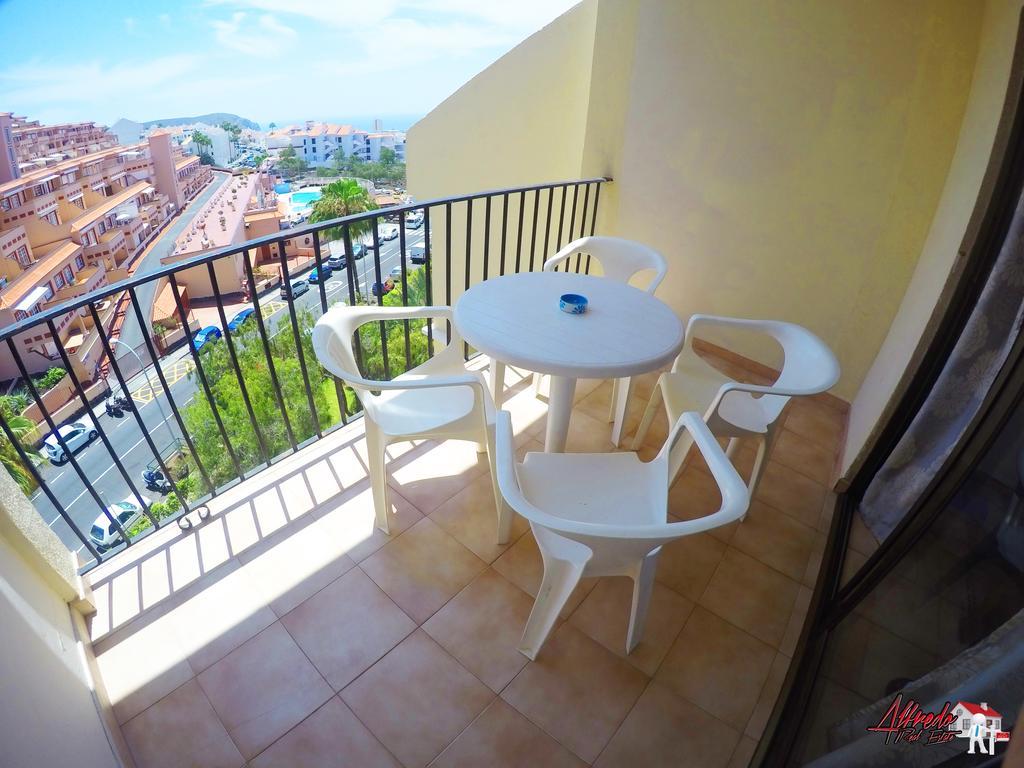 Aparthotel Castle Harbour Los Cristianos  Zewnętrze zdjęcie